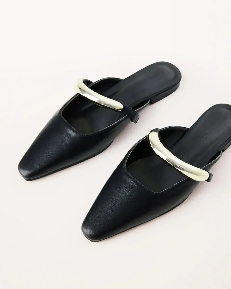 Billini Mercer Mule- Black-Hand In Pocket