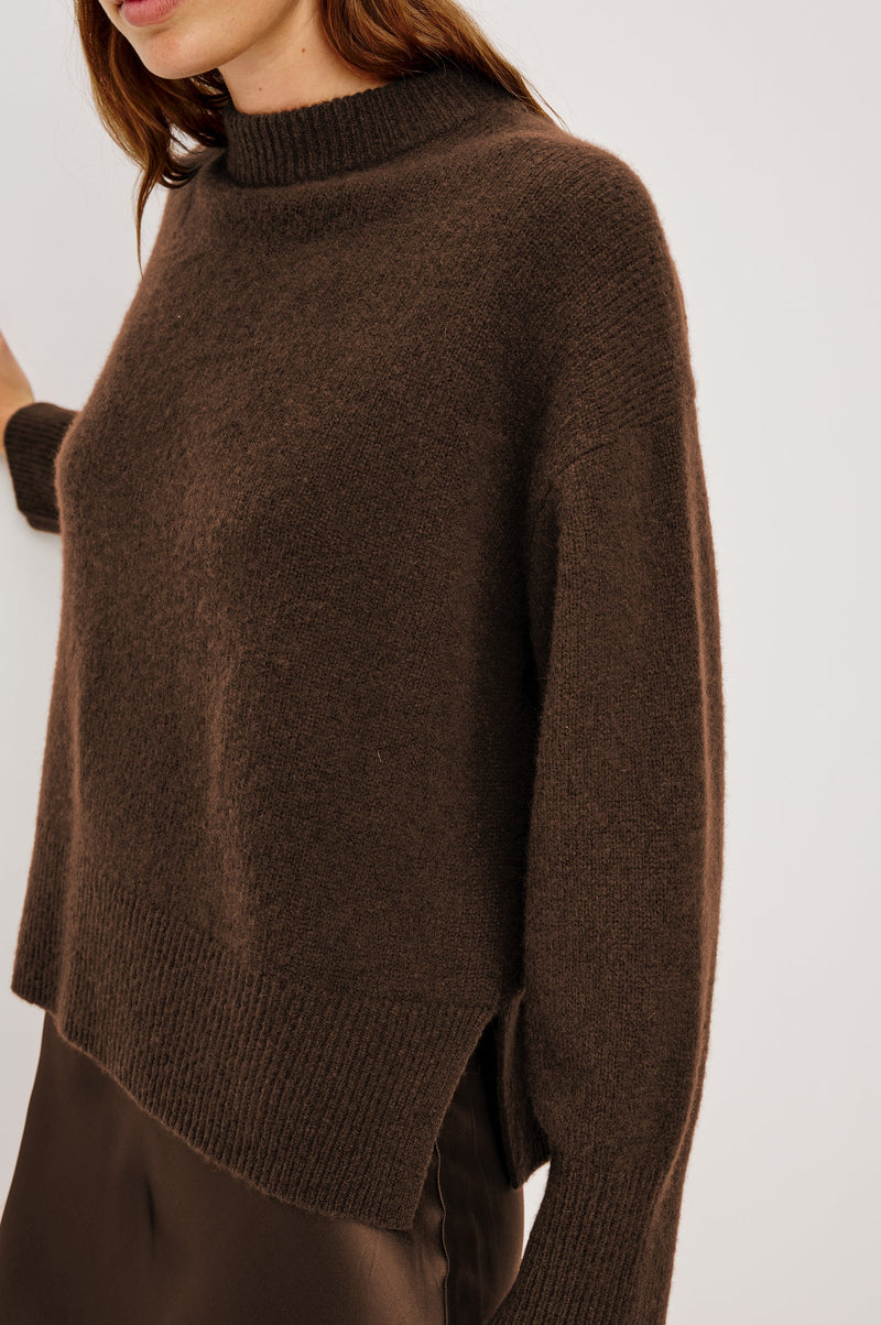 Rails Miranda Sweater - Chocolate-Hand In Pocket