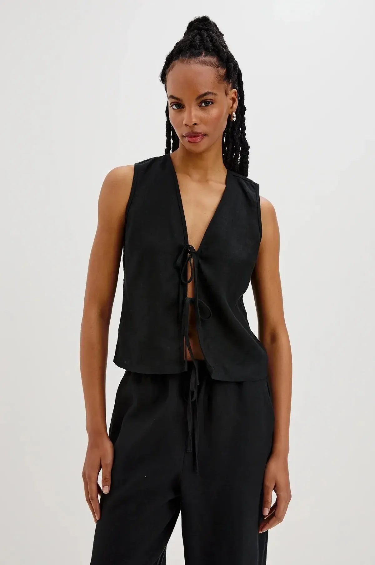 Rails Oregon Top- Black-Hand In Pocket