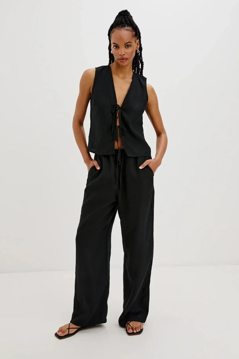 Rails Oregon Top- Black-Hand In Pocket