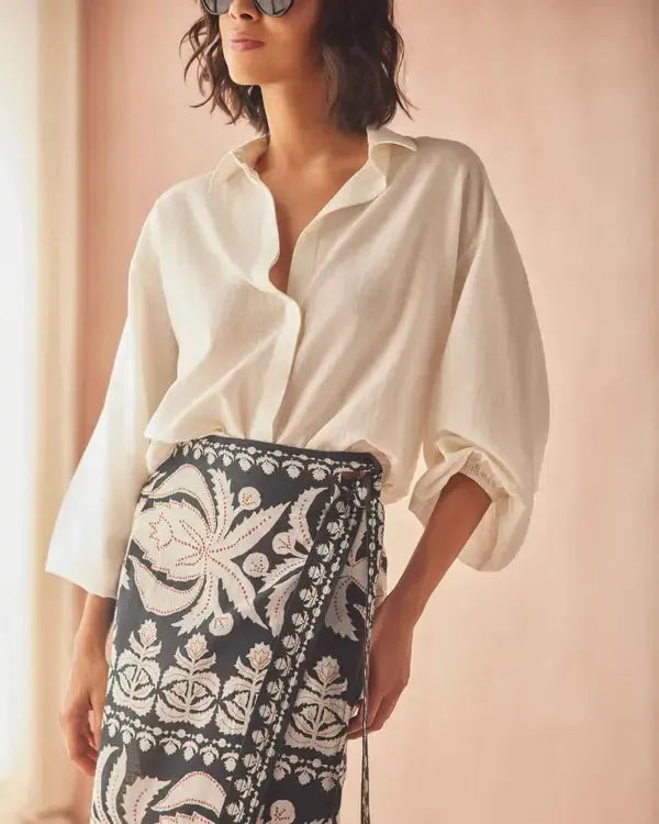 Omika Nero Blouse - Solid Coconut-Hand In Pocket