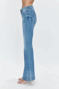 Pistola Kinsley Flare - Essay-Hand In Pocket