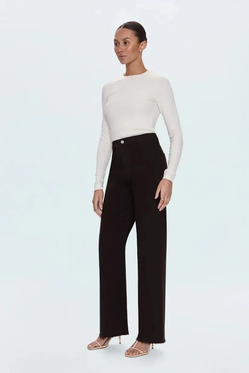 Pistola Penny Jean- Mocha-Hand In Pocket