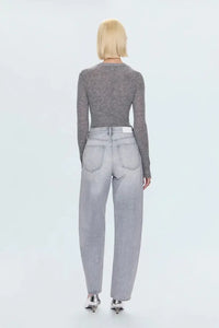 Pistola Wes Jean- Enigma-Hand In Pocket