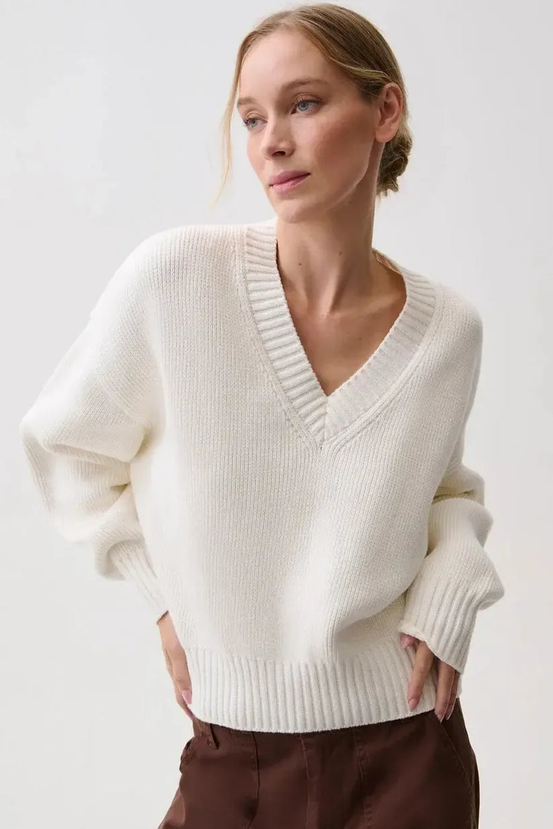 Pistola Nika Heavyweight V Neck Sweater - White-Hand In Pocket