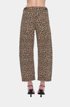 Pistola Tori Barrel Jeans - Feline-Hand In Pocket