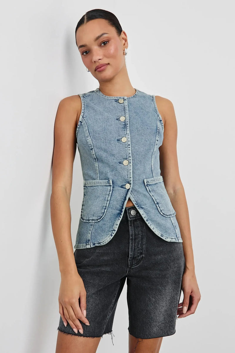 Rails Portola Vest- Blue Eyed Girl-Hand In Pocket