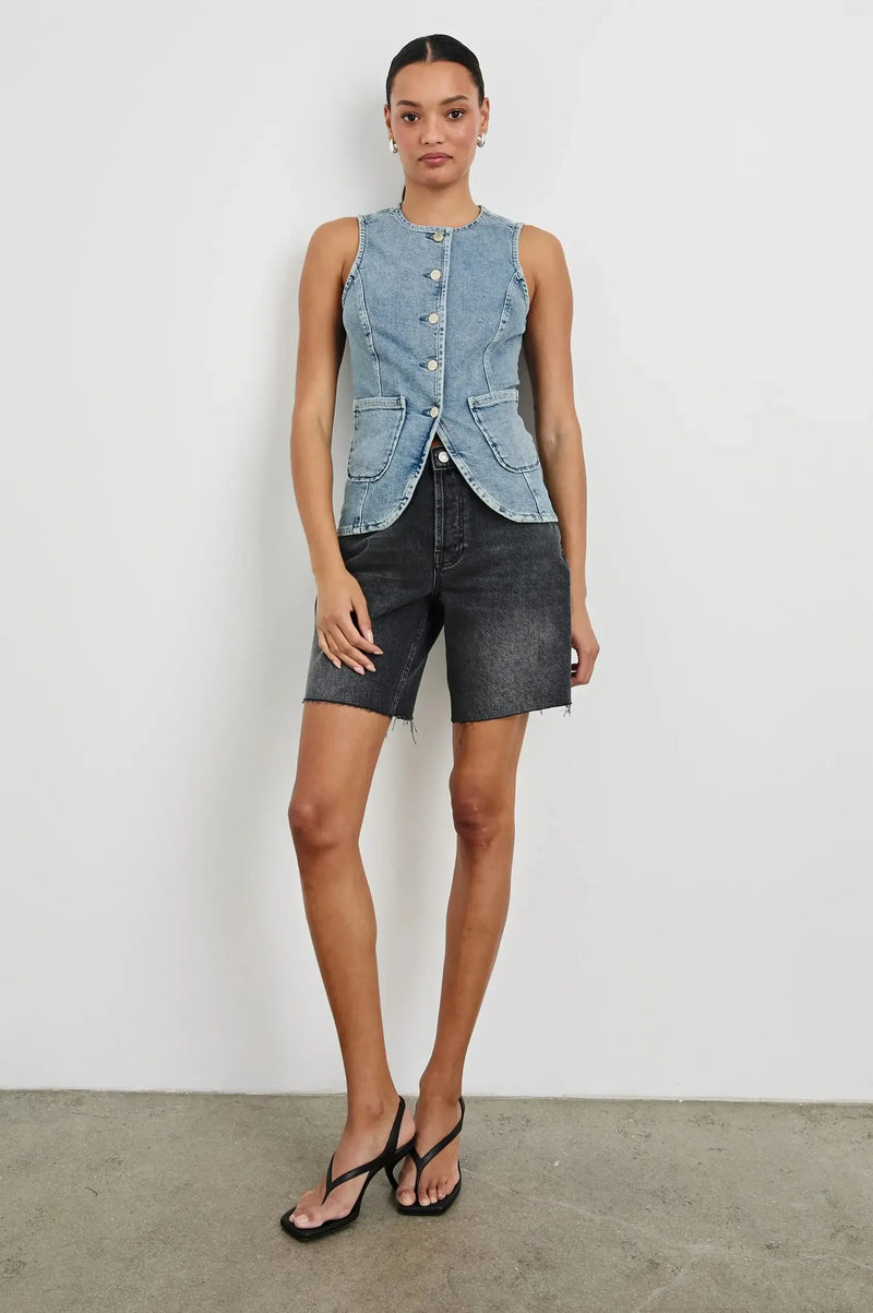 Rails Portola Vest- Blue Eyed Girl-Hand In Pocket