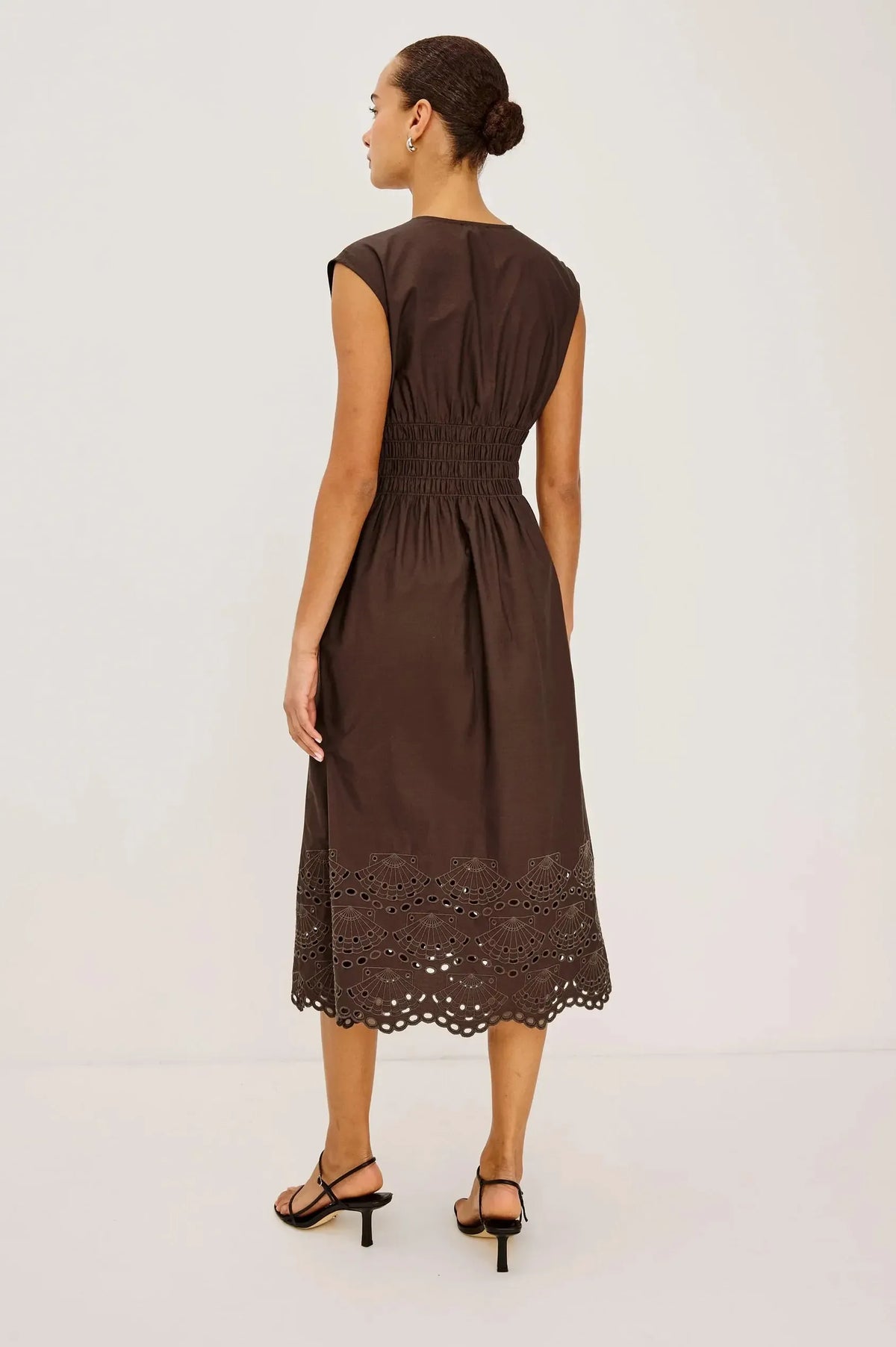 Rails Roxanne Dress - Espresso-Hand In Pocket