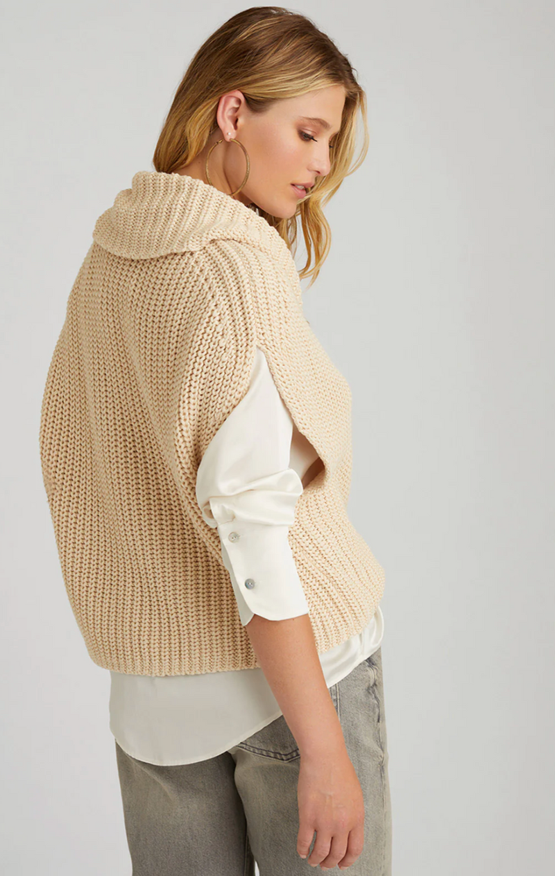 525 Cate Sleeveless Turtleneck Sweater - Cream-Hand In Pocket