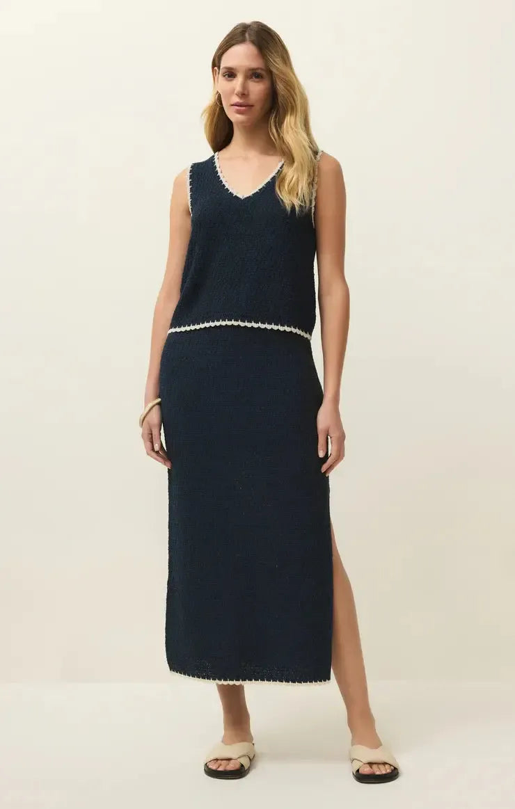 Z Supply Yessenia Tank- Eclipse-Hand In Pocket