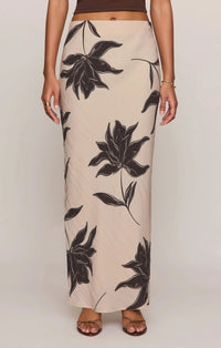 Z Supply Europa Clem Skirt - Soft Ecru-Hand In Pocket