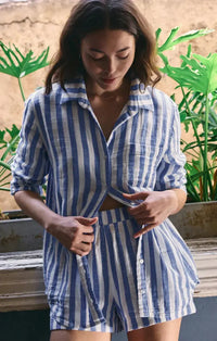 Z Supply Saturdays Stripe Shirt- White-Hand In Pocket