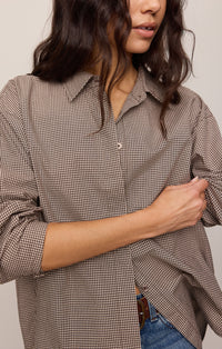 Z Supply On Duty Gingham Button Up Top - Dark Chocolate-Hand In Pocket