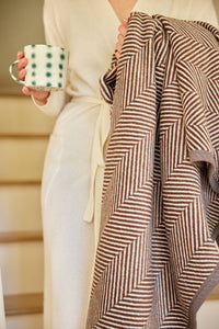 Harborview Herringbone Chocolate Blanket: Original