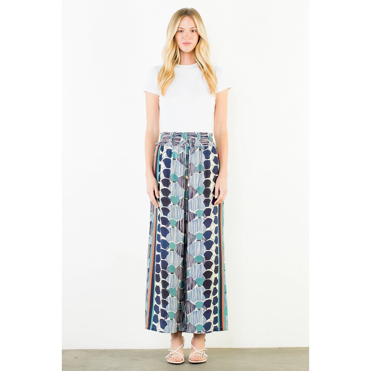 THML Lucy Loose Pant - Blue-Hand In Pocket
