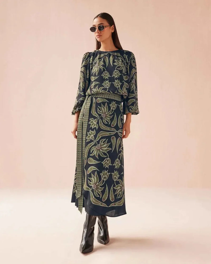 Omika Ayla Blouse- Alexia Onyx-Hand In Pocket