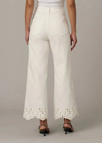 Joe's Jeans The Mia Ankle W/ Placed Broderie - Ecru Floral-Hand In Pocket
