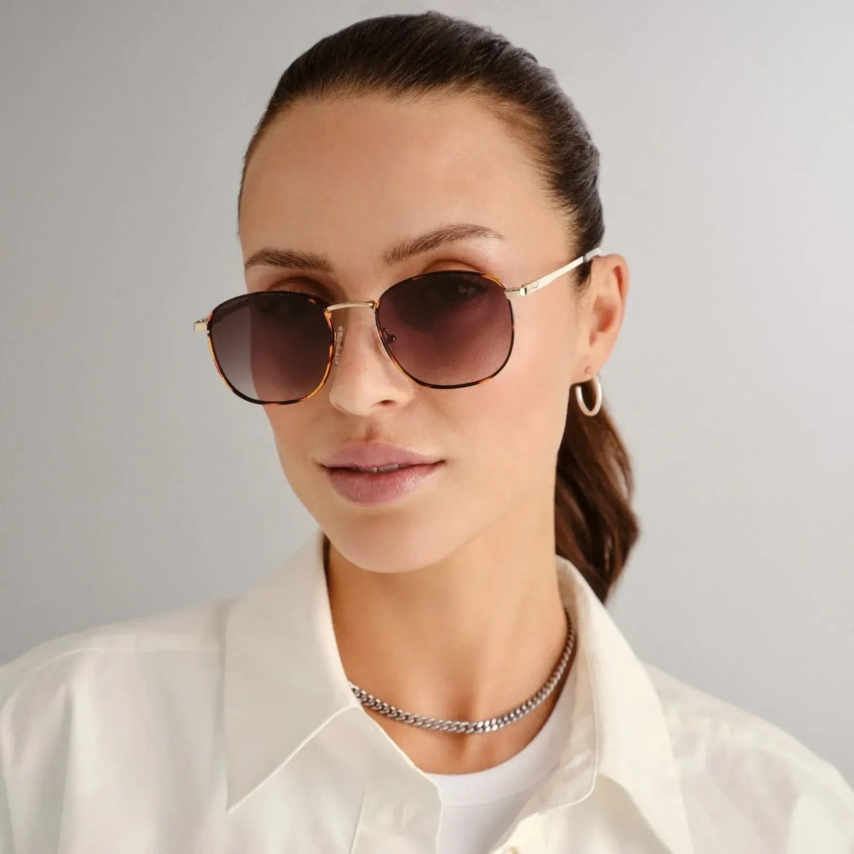 Le Specs Neptune Deux - Bright Gold/Tort-Hand In Pocket