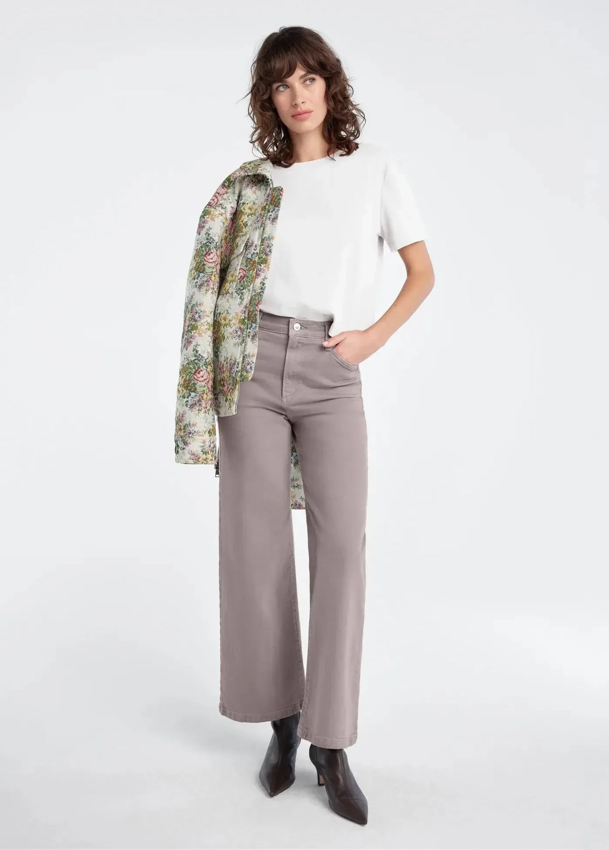 Favorite Daughter Mischa Wideleg Pant- Taupe-Hand In Pocket