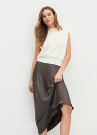 Favorite Daughter The Whitney Top - Ivory-Hand In Pocket