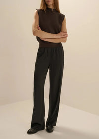 Favorite Daughter The Everything Pant - Black-Hand In Pocket