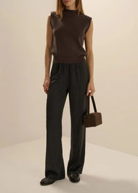 Favorite Daughter The Whitney Top - Espresso-Hand In Pocket