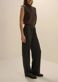 Favorite Daughter The Everything Pant - Black-Hand In Pocket
