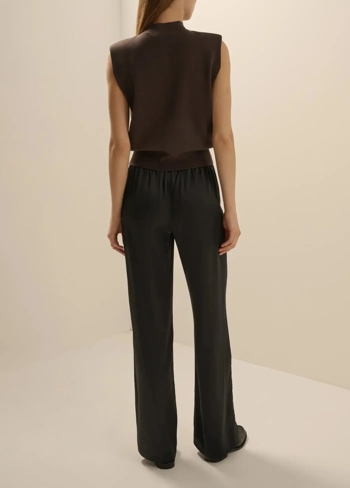 Favorite Daughter The Everything Pant - Black-Hand In Pocket