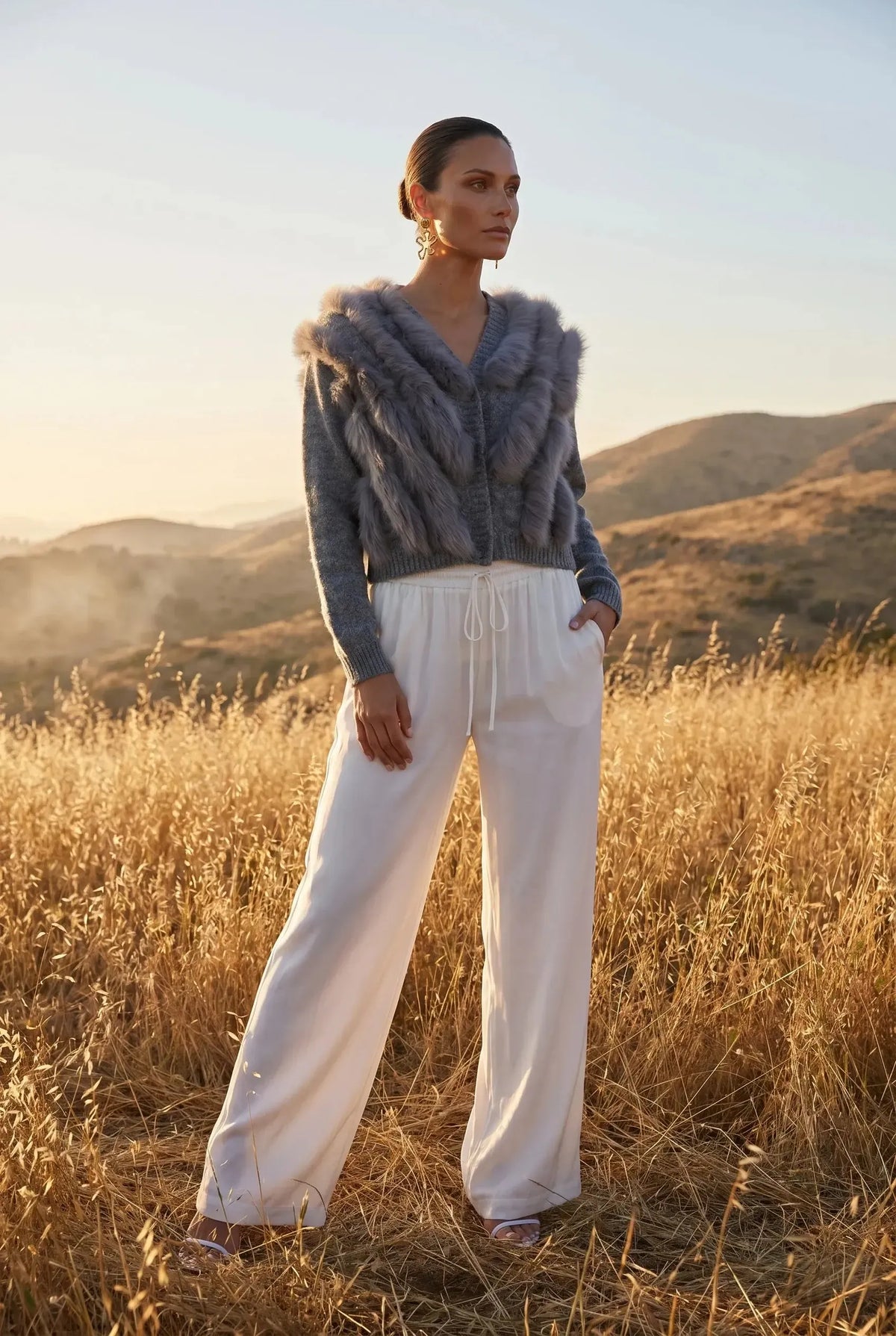 Lisa Maree By The Fireside Cardigan - Grey-Hand In Pocket