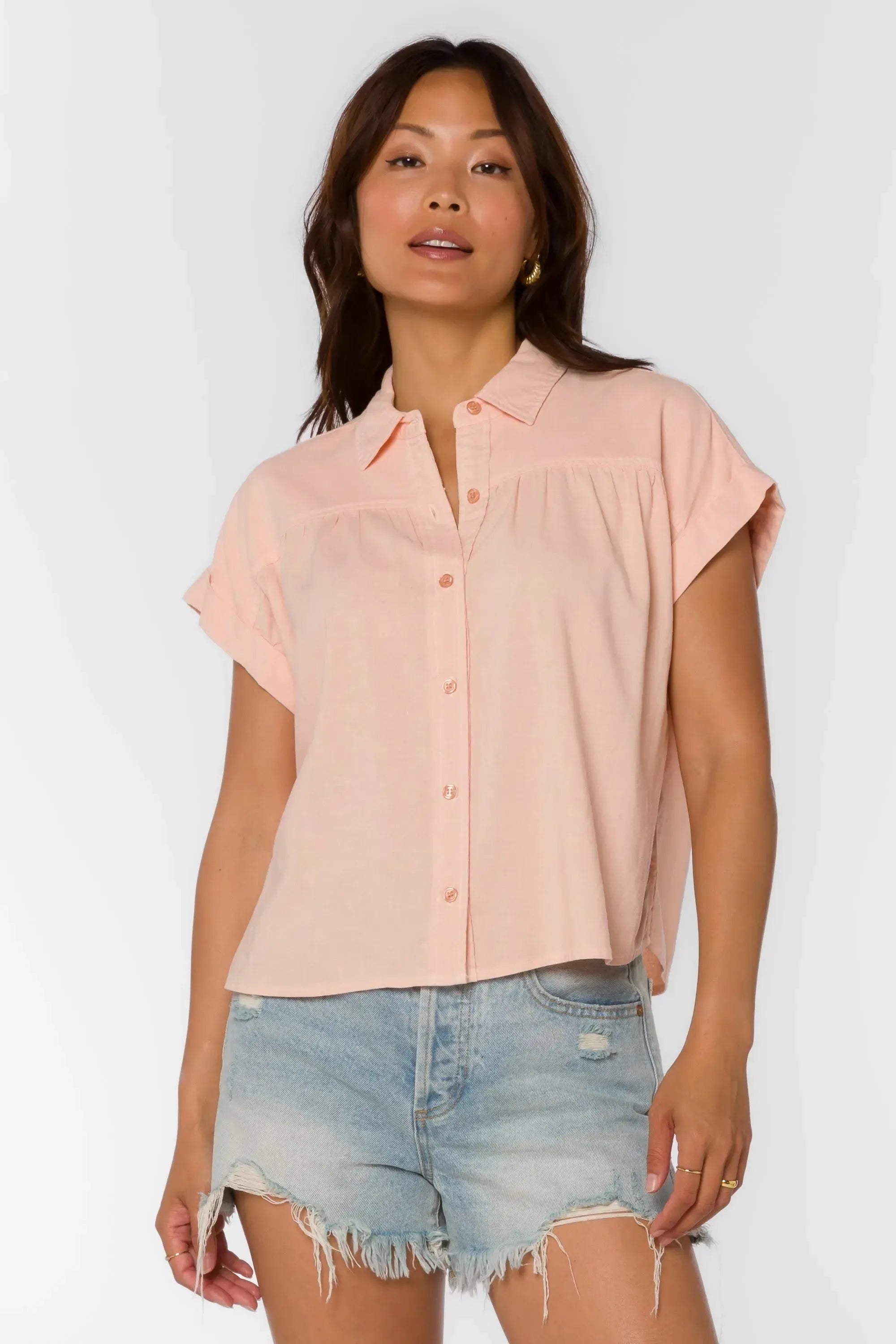Velvet Heart Xander Blouse - Pink Sand-Hand In Pocket