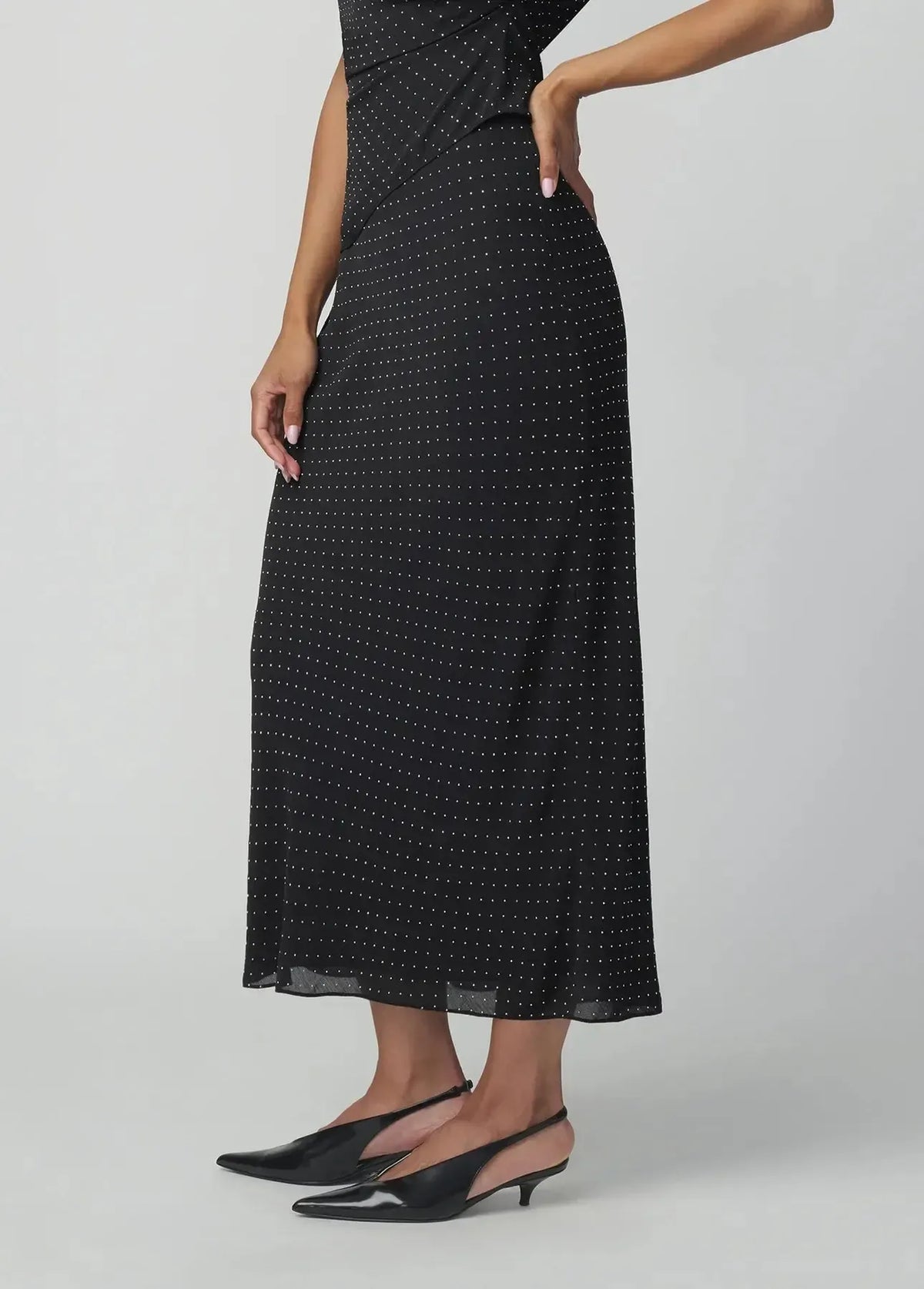 Joe's Jeans The Isla Midi Skirt - Black-Hand In Pocket