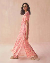 Omika Pia Caftan - Lara Flamingo-Hand In Pocket