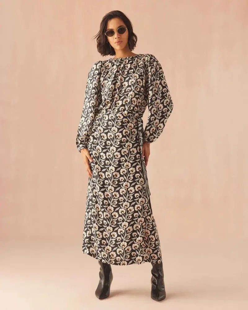 Omika Sammi Skirt - Fiona Porcini-Hand In Pocket