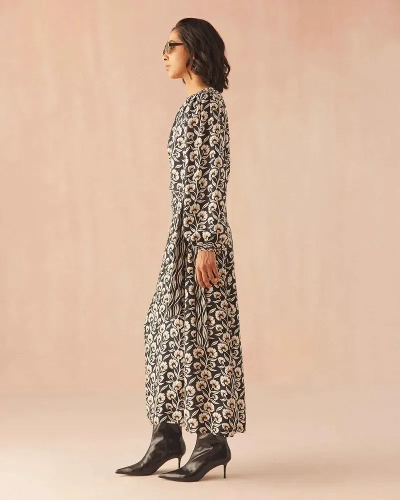 Omika Sammi Skirt - Fiona Porcini-Hand In Pocket