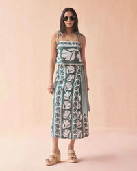 Omika Sammi Midi Skirt - Gwen Palm-Hand In Pocket