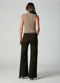 Joe's Jeans The Mia Patch Pocket - Olive-Hand In Pocket