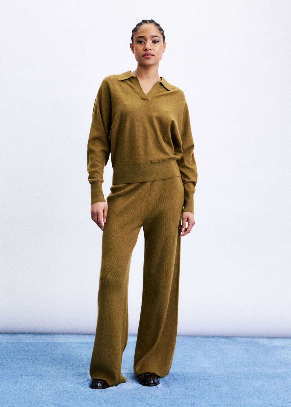 FRNCH Bath Sweater - Olive-Hand In Pocket