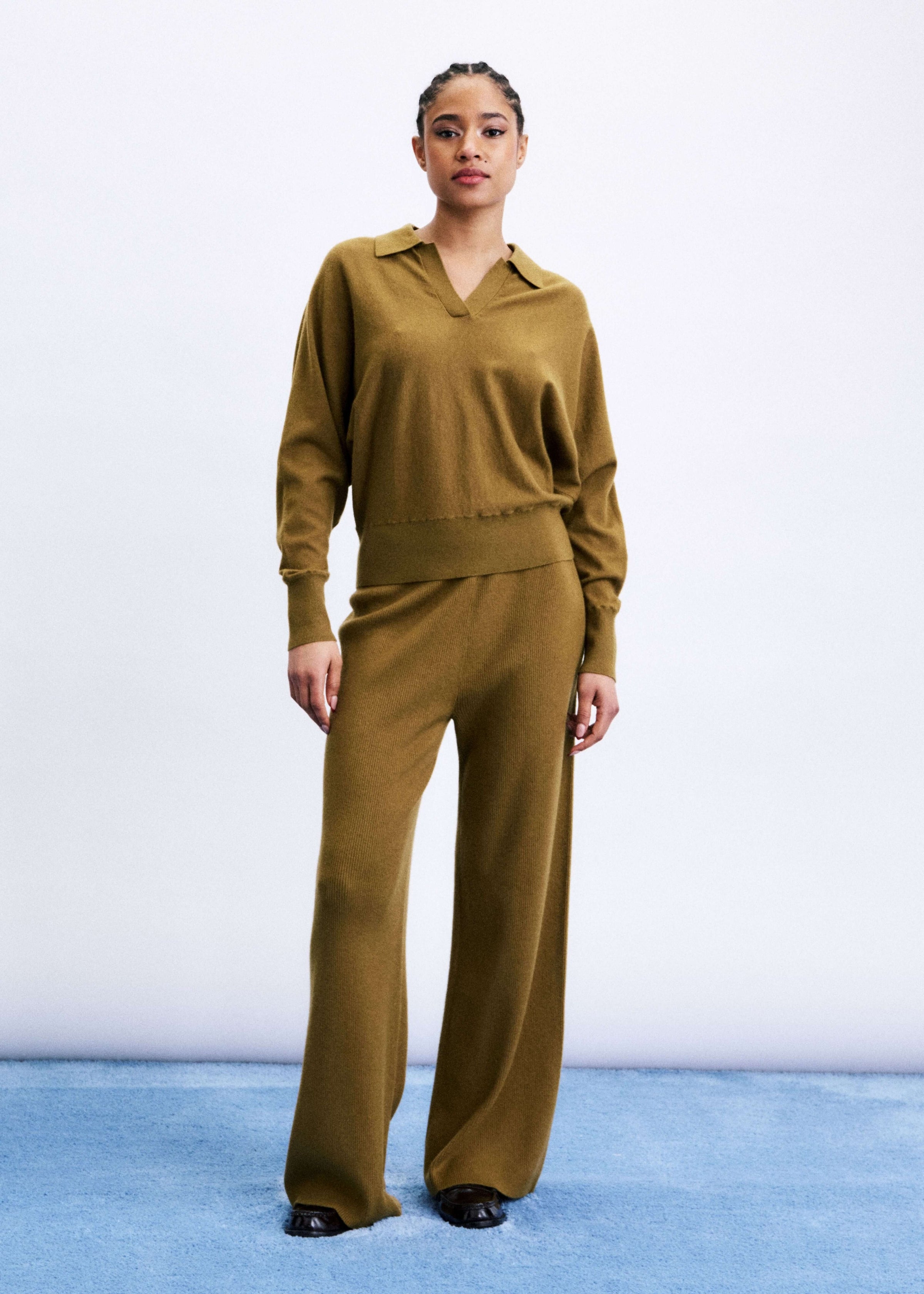 FRNCH Bath Sweater - Olive-Hand In Pocket