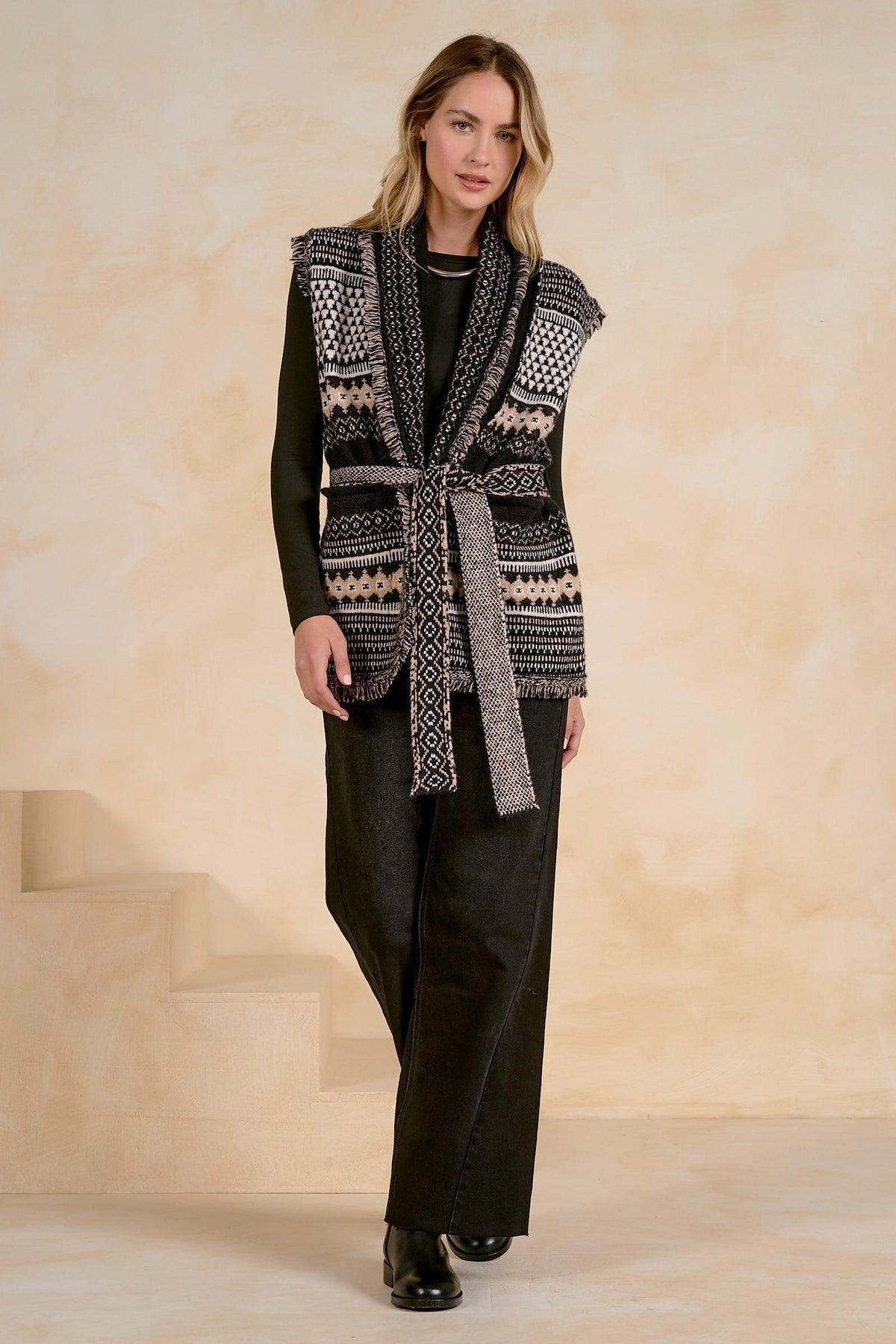 Elan Sleeveless Sweater Cardigan - Black-Hand In Pocket