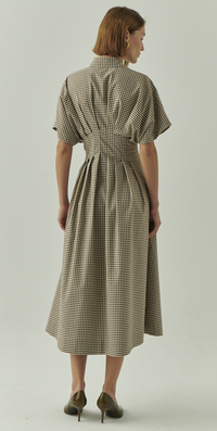 Exquise Dream Dress - Cream/Mink-Hand In Pocket