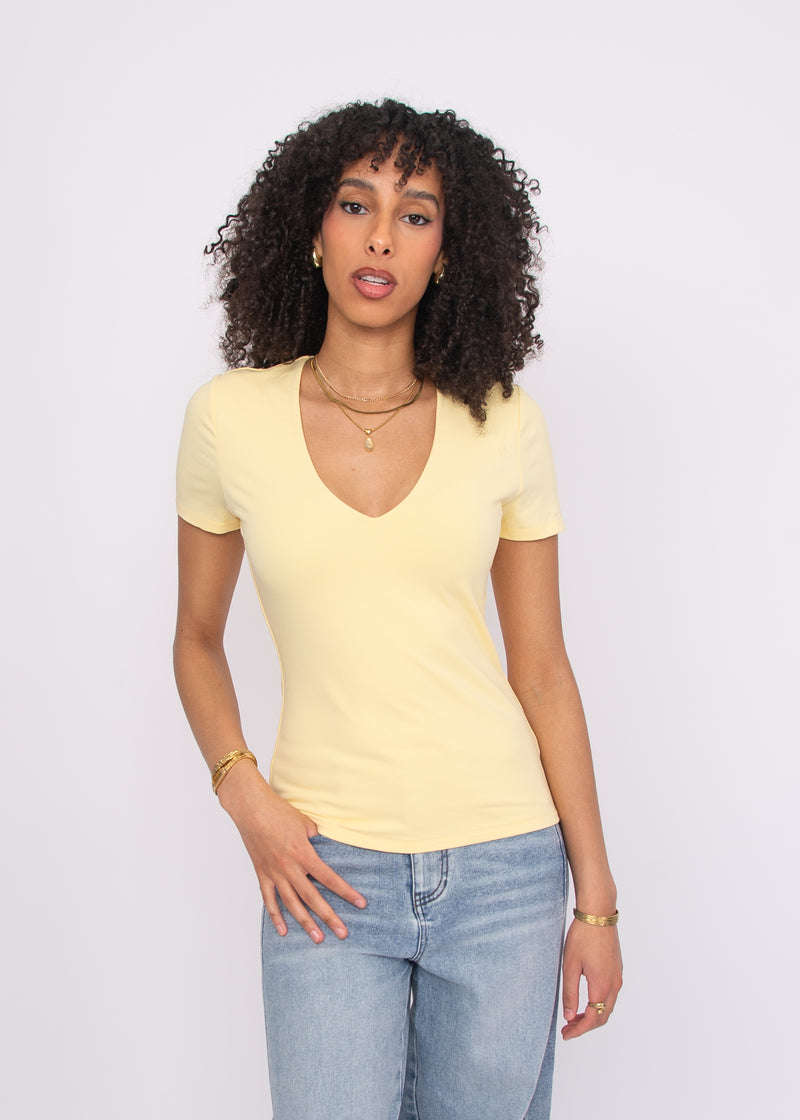 RD Style Valenna SS V-Neck Tee - Double Cream-Hand In Pocket