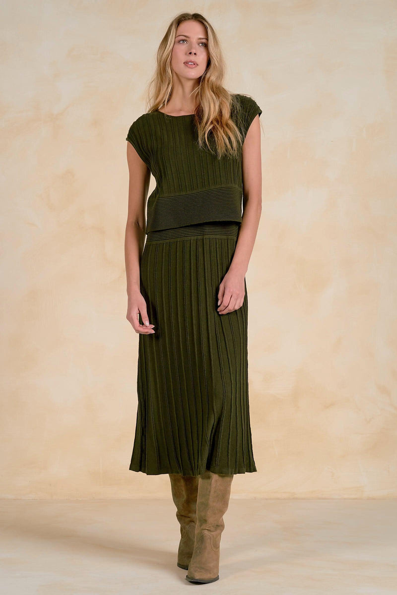 Elan Genevieve Dress - Olive-Hand In Pocket
