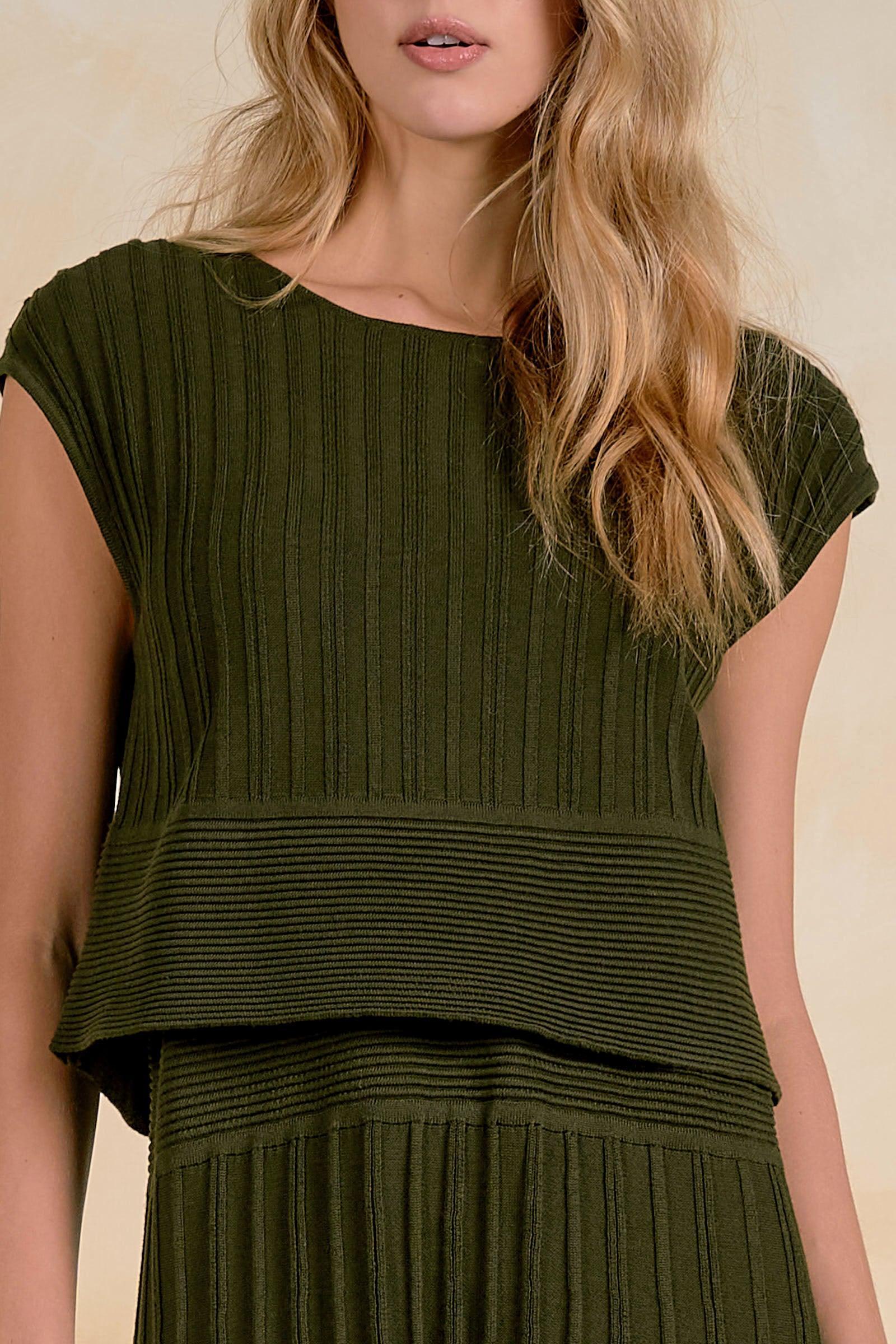 Elan Genevieve Dress - Olive-Hand In Pocket