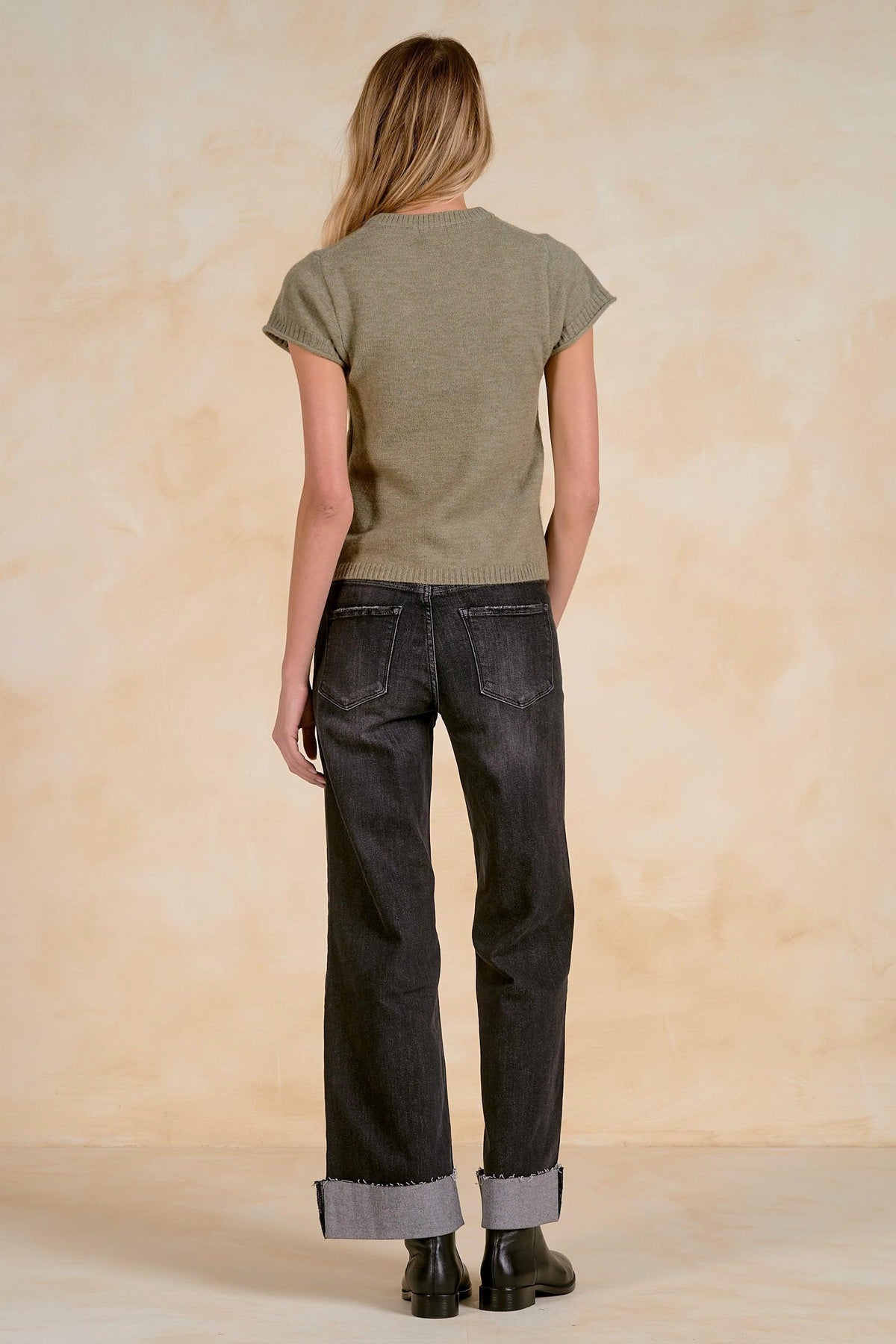 Elan Colette Sweater - Light Olive-Hand In Pocket