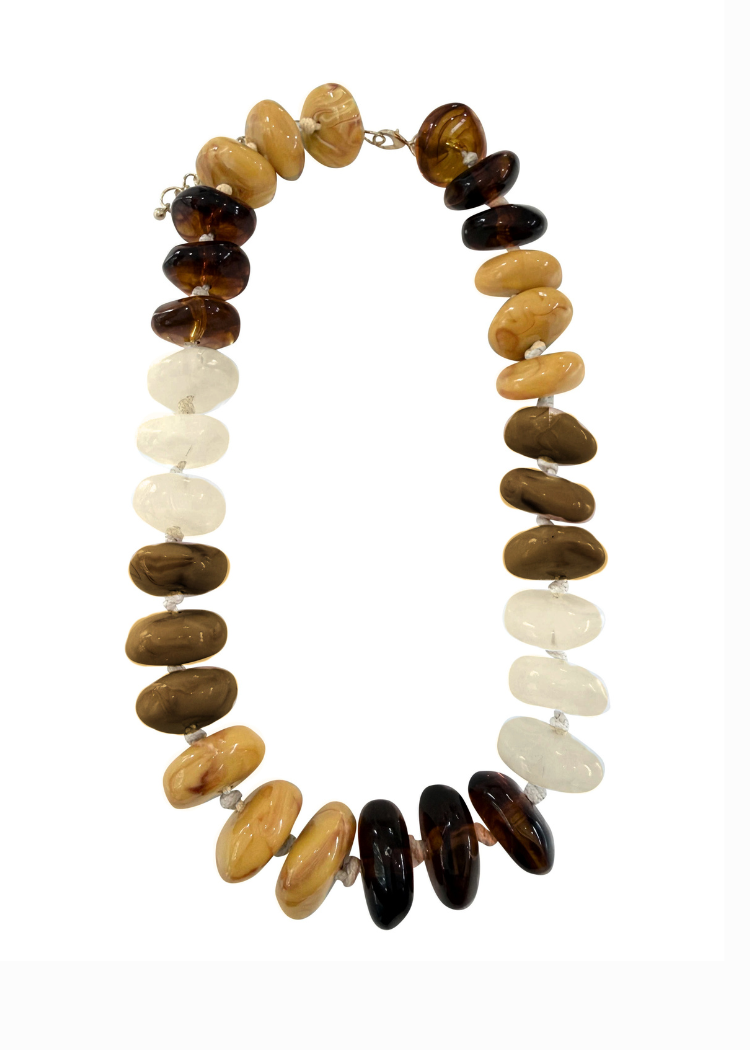 Delray Chunky Beaded Necklace - Tan Tort-Hand In Pocket