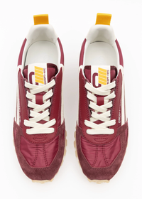 Oncept Toronto - Cordovan-Hand In Pocket