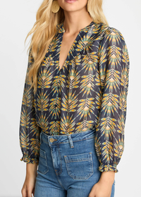 Caballero Sutton Top - Deco Plume-Hand In Pocket