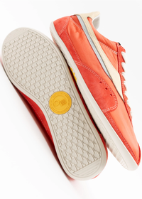 Oncept Temple - Grenadine-Hand In Pocket