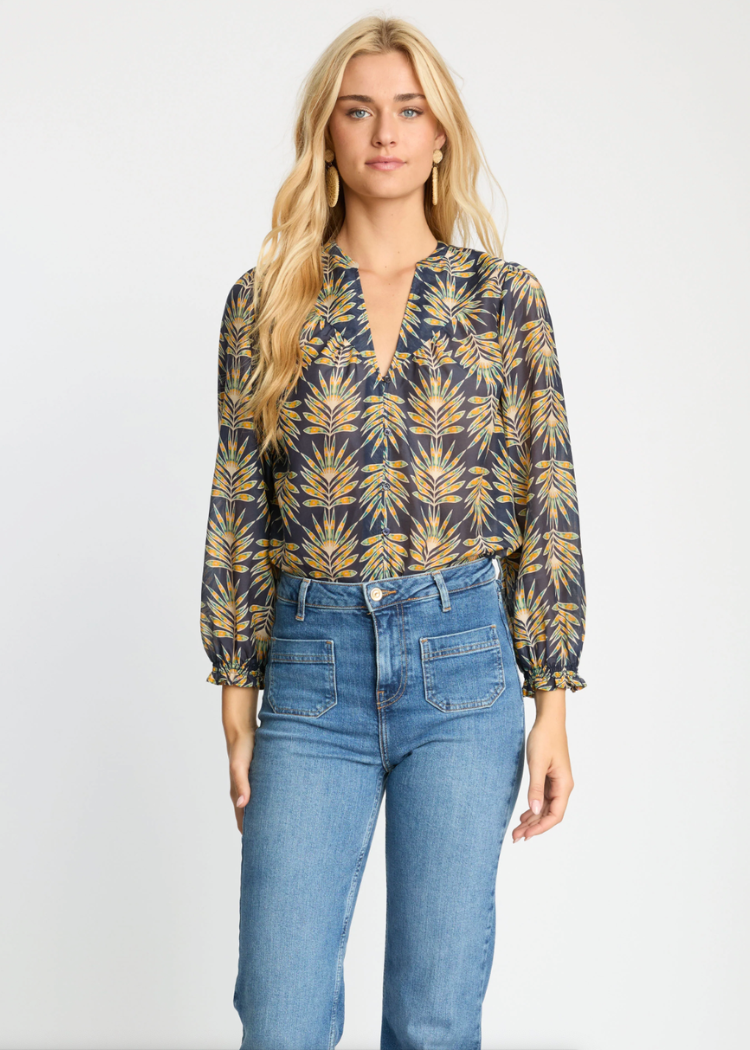 Caballero Sutton Top - Deco Plume-Hand In Pocket